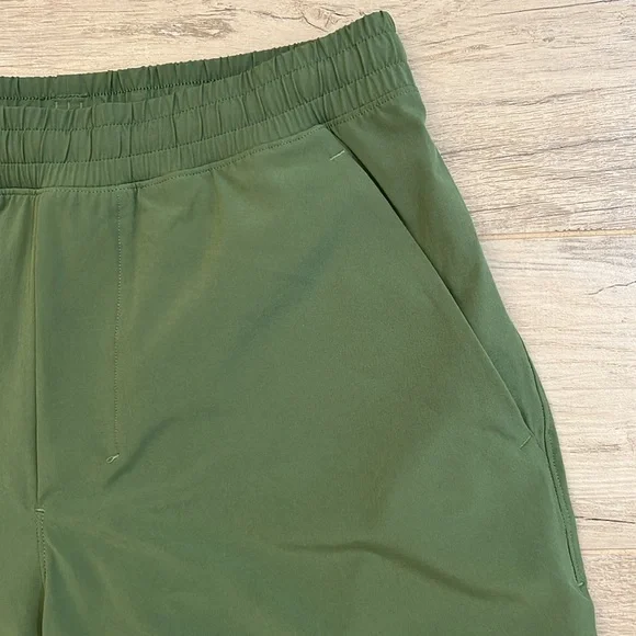 Lululemon THE Lined Short - Picture 2 of 7